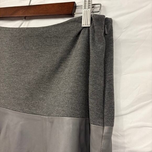 Hinge Leather Skirt Size Medium Mixed Fabric Grey Skater Side Zip Y2K - Picture 2 of 6